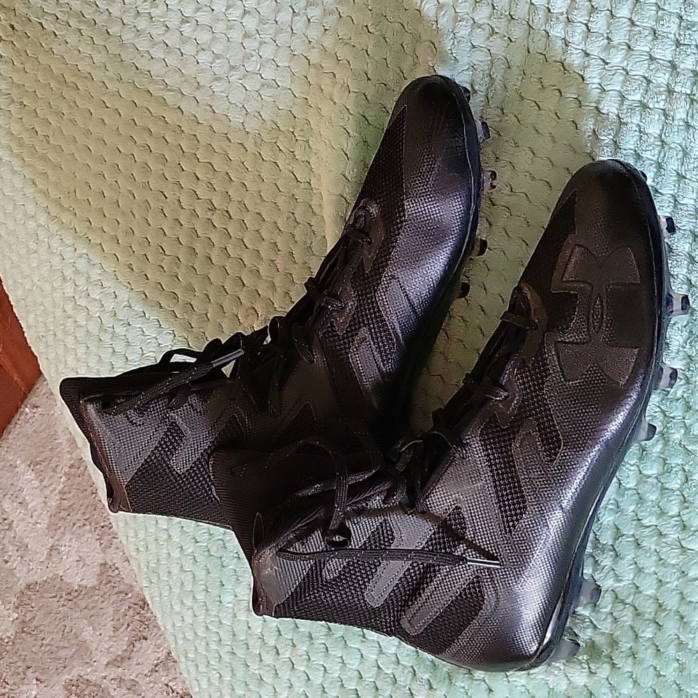 Under Armour Football Spikes